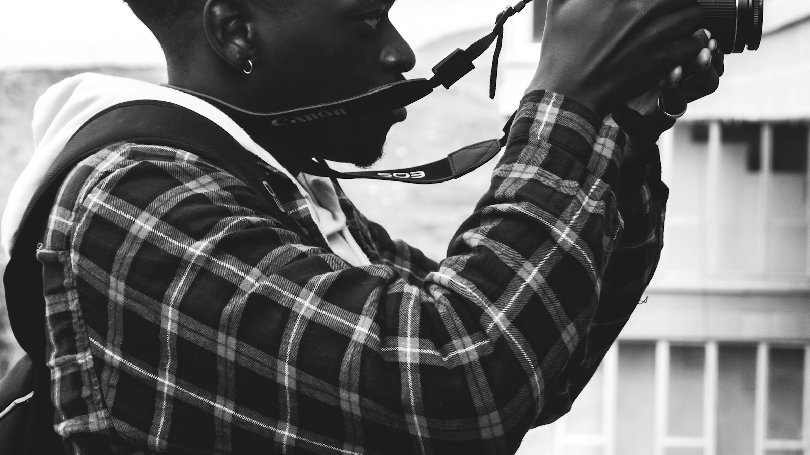 How to Start a Videography Business in Uganda: Equipment, Pricing and Getting Clients