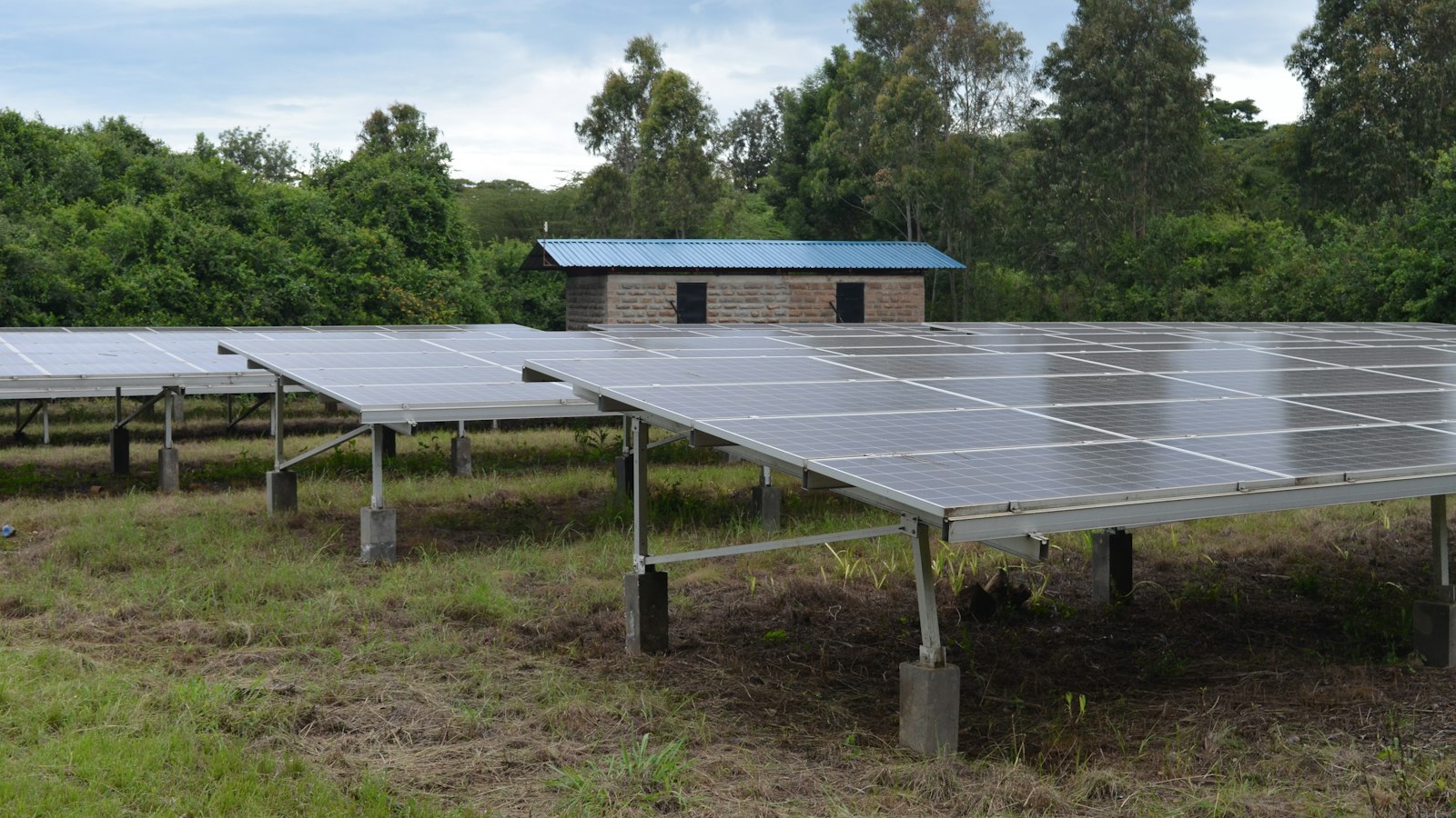 How to Start a Solar Installation Business in Uganda: Skills, Certification, Suppliers and Clients