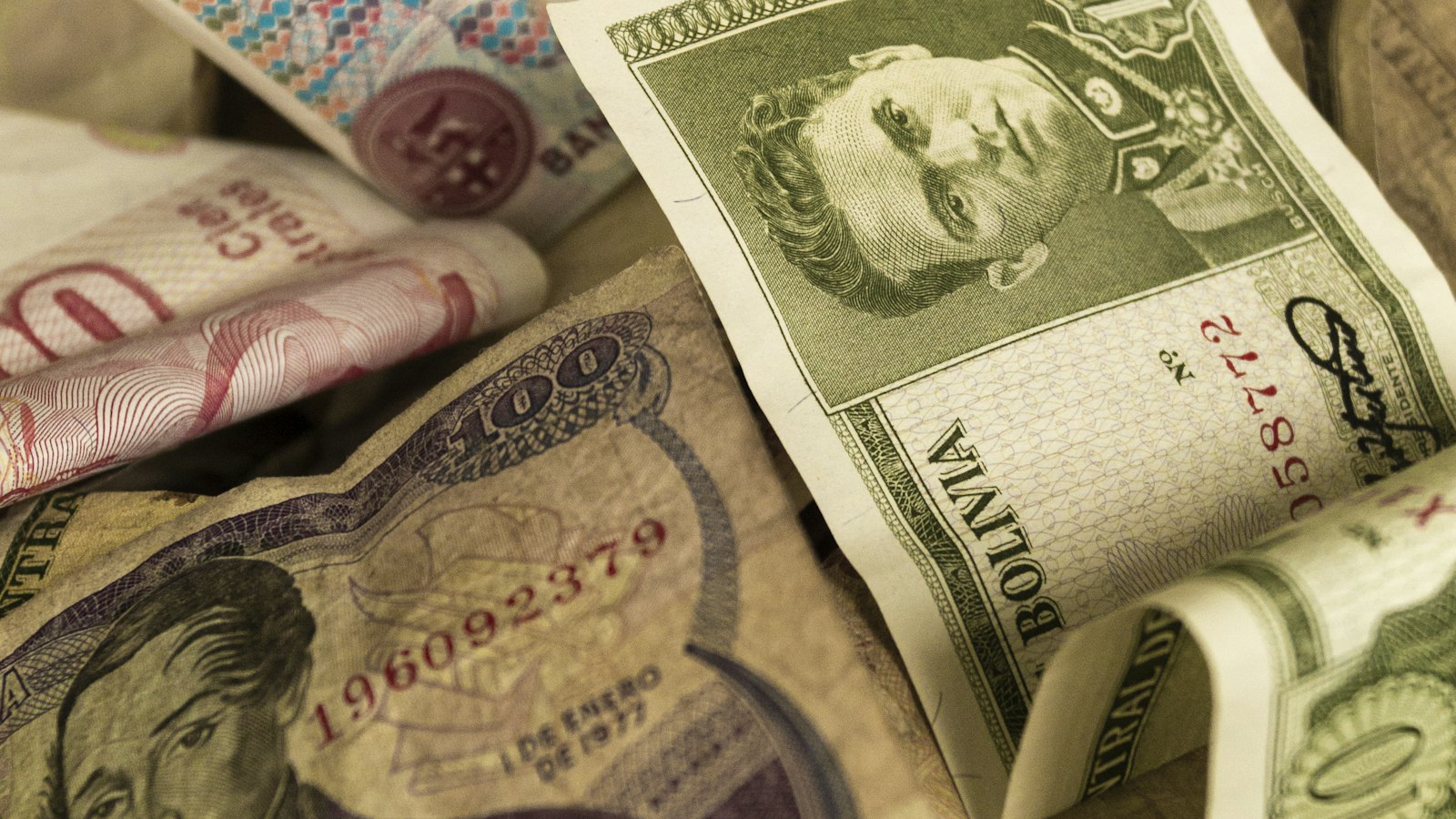 Uganda Shilling vs US Dollar 2026: Why the Shilling Is Falling and How to Protect Your Money